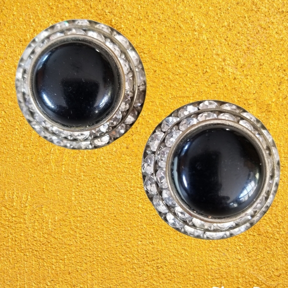 Vintage 1950s Mid Century Round Black Acrylic Bead Rhinestone Clip On Earrings - Picture 6 of 12